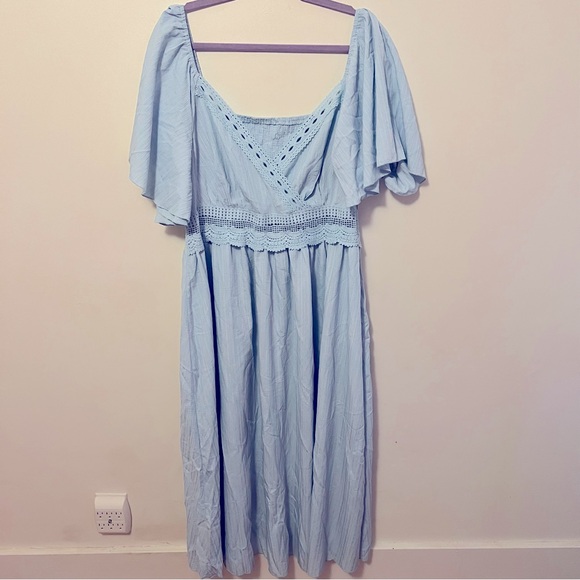 🩵 PLUS Dress 🩵 - Picture 3 of 5